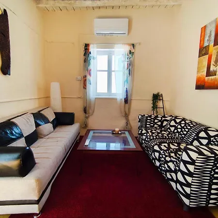 Dc Family & Garden - Traditional *