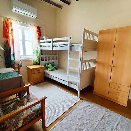 Dc Family & Garden - Traditional * Pano Arodes